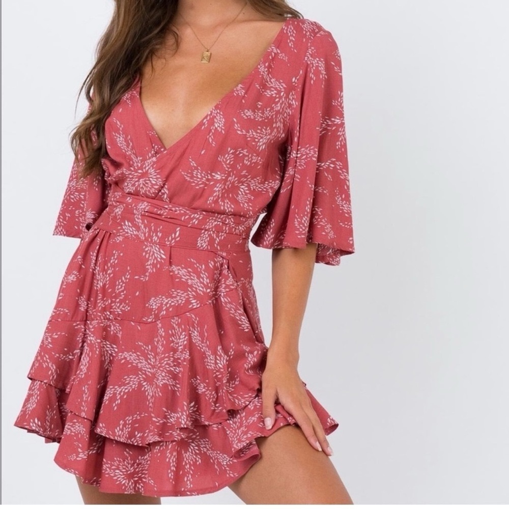 Princess Polly Louie Hidden Romper size 4